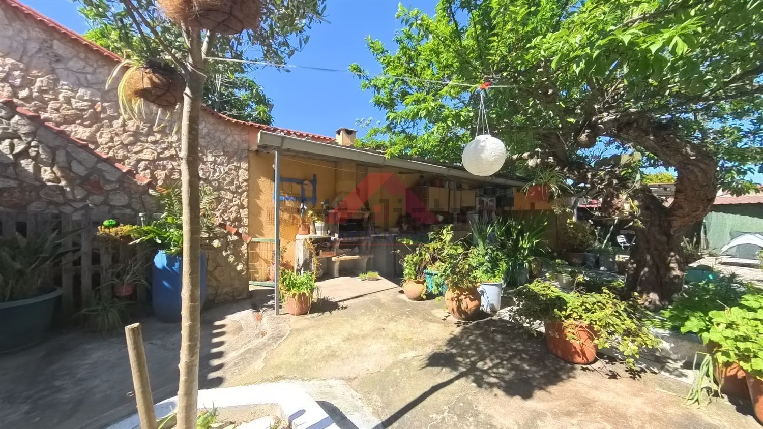 小楼房或独栋别墅出售在Vila Chã de Ourique - 院子