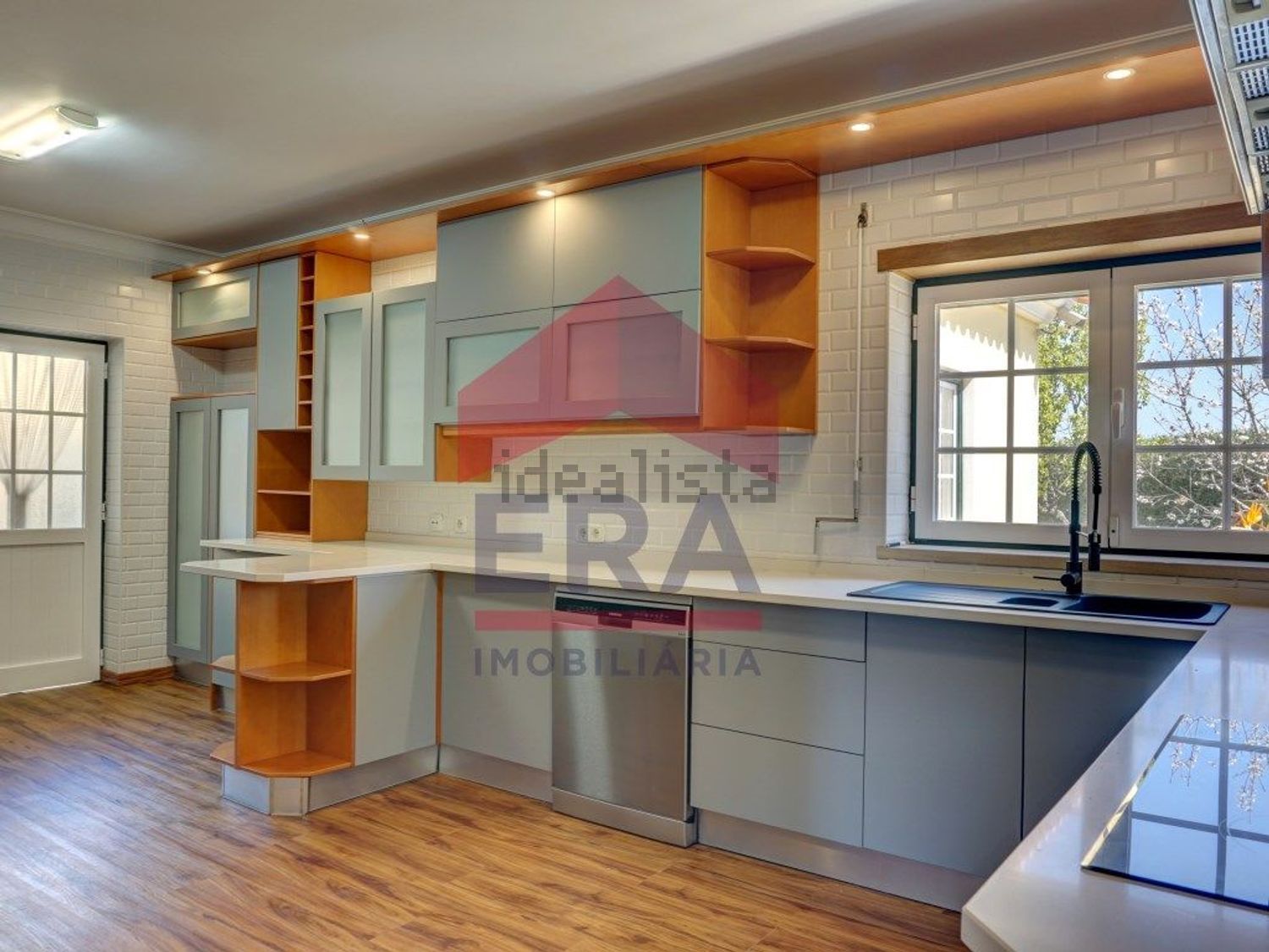 小楼房或独栋别墅出售在Rua Alta Vista - 厨房