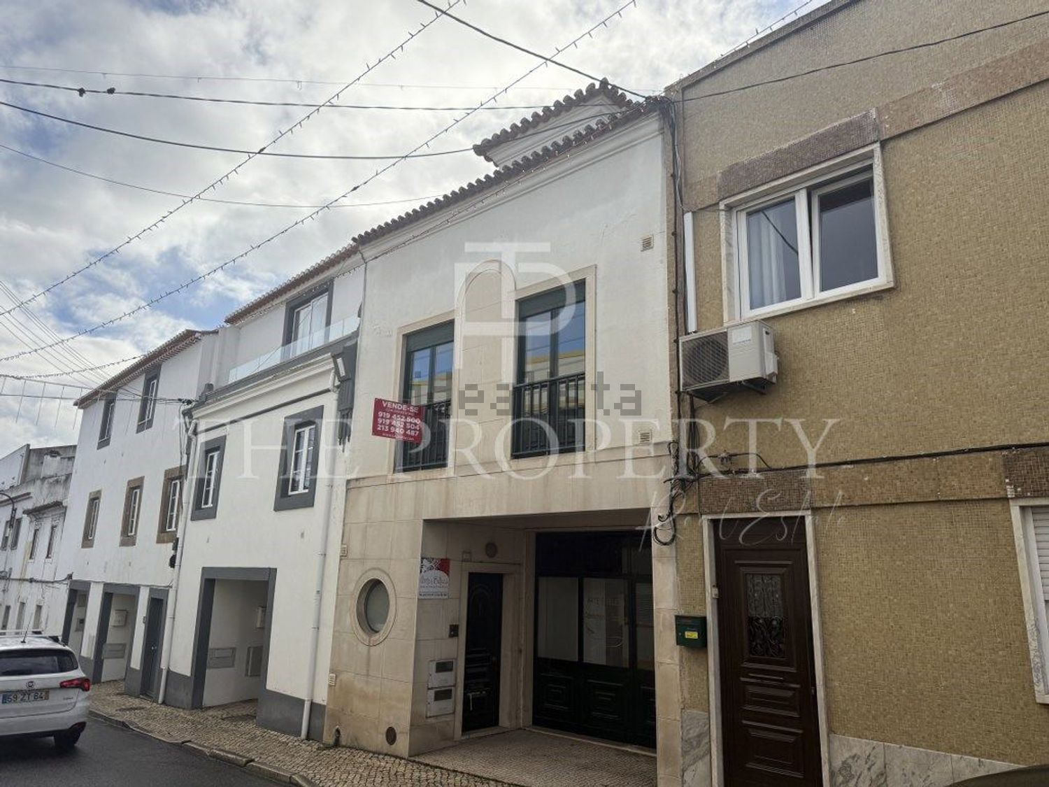 小楼房或独栋别墅出售在Rua Cândido dos Reis - 视线