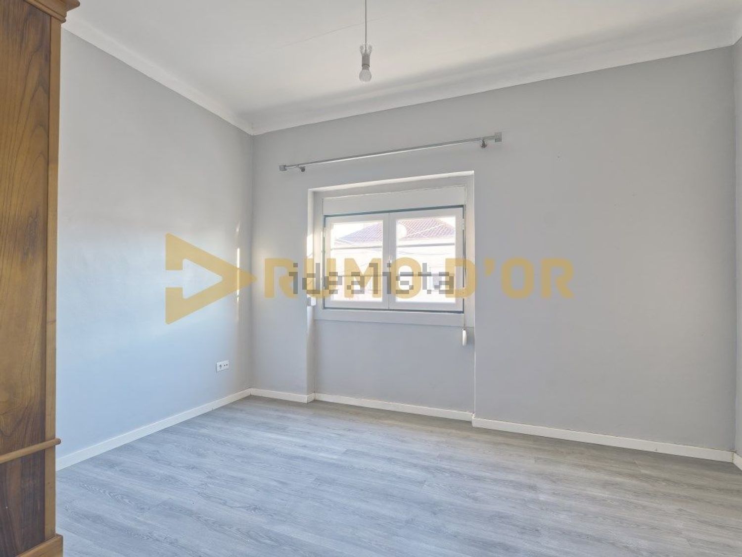 小楼房出售在Largo do Crespo - 客厅