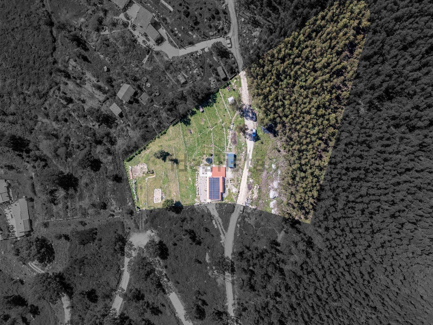 小楼房或独栋别墅出售在Estrada Sem Nome - 照片