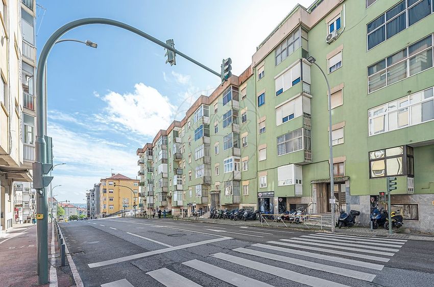 公寓 t3出售在Avenida Dom José I