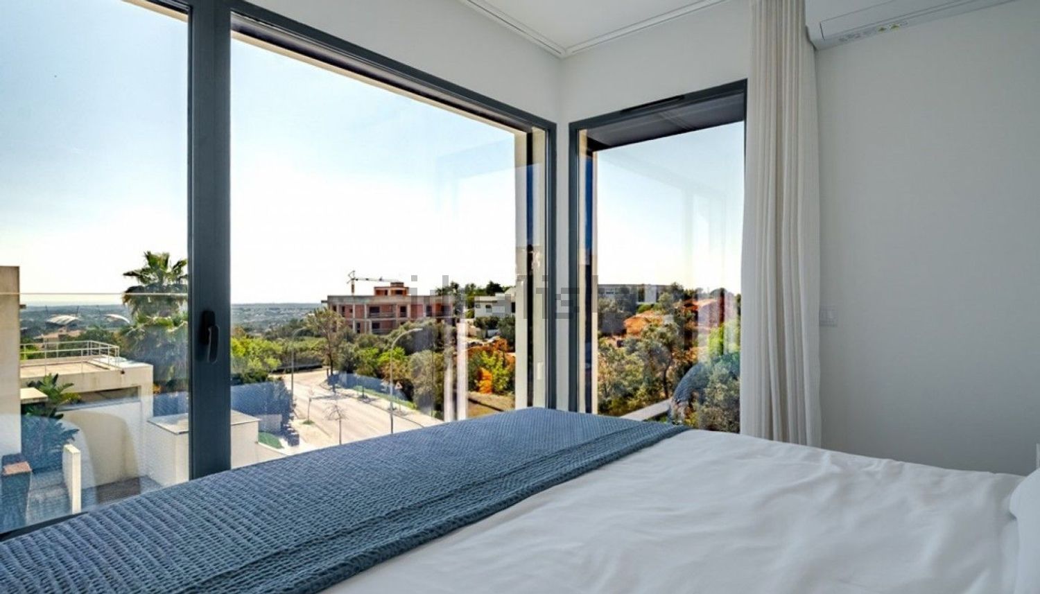 小楼房或别墅出售在Santa Bárbara de Nexe - 阳台