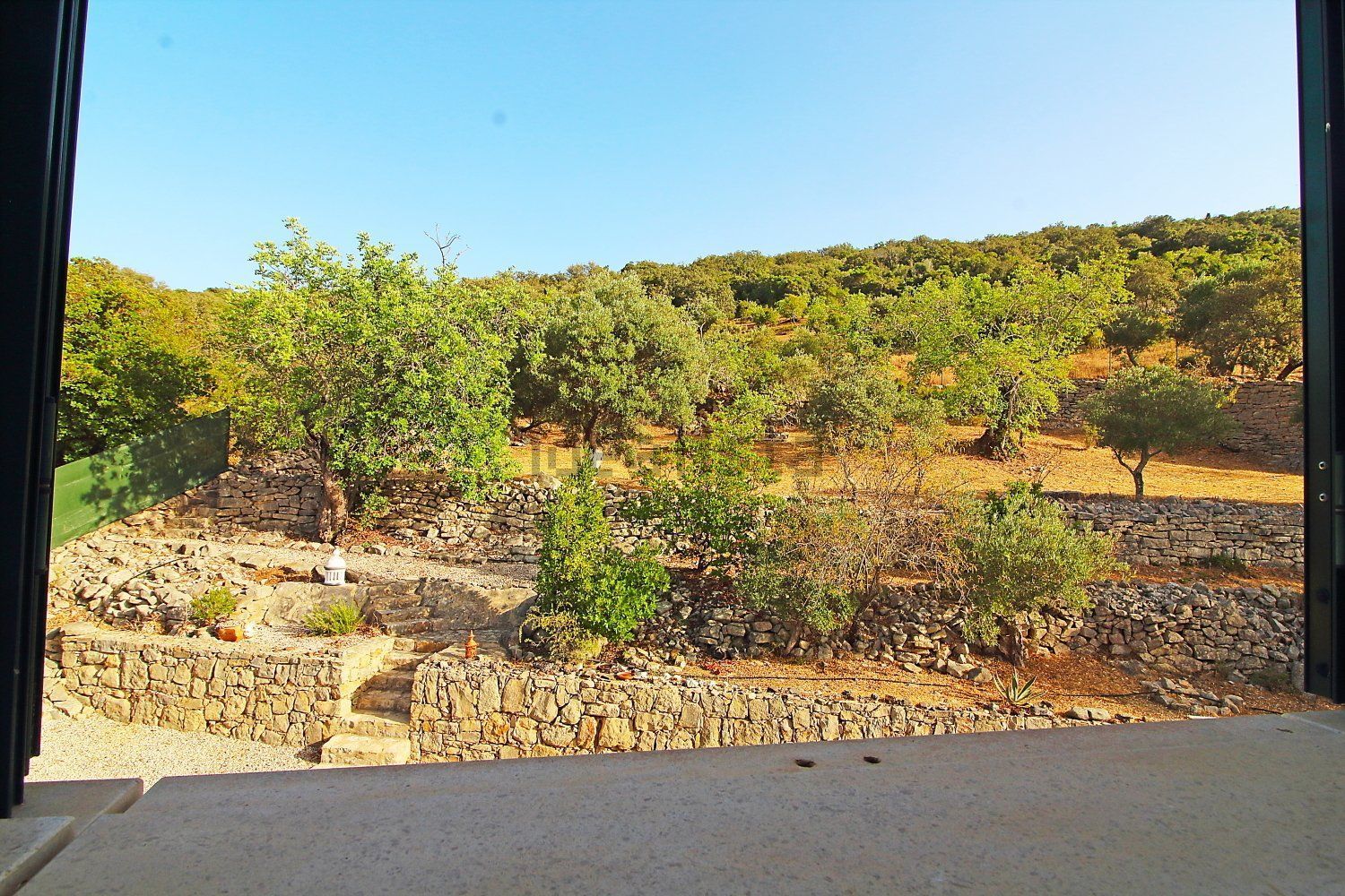 小楼房或独栋别墅出售urb das cercas s/n - 视线