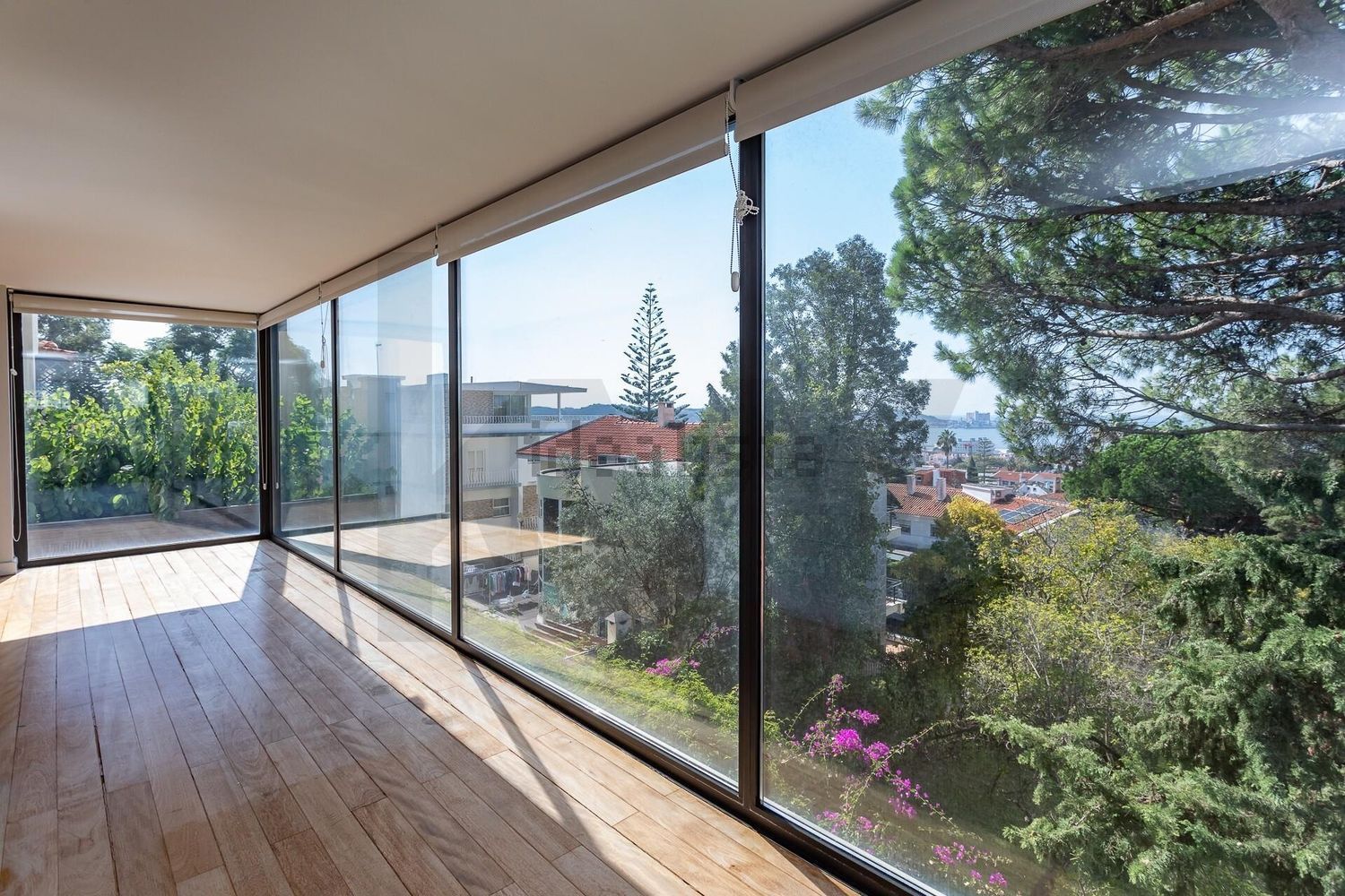 小楼房或独栋别墅出售在Rua Paulo da Gama - 阳台