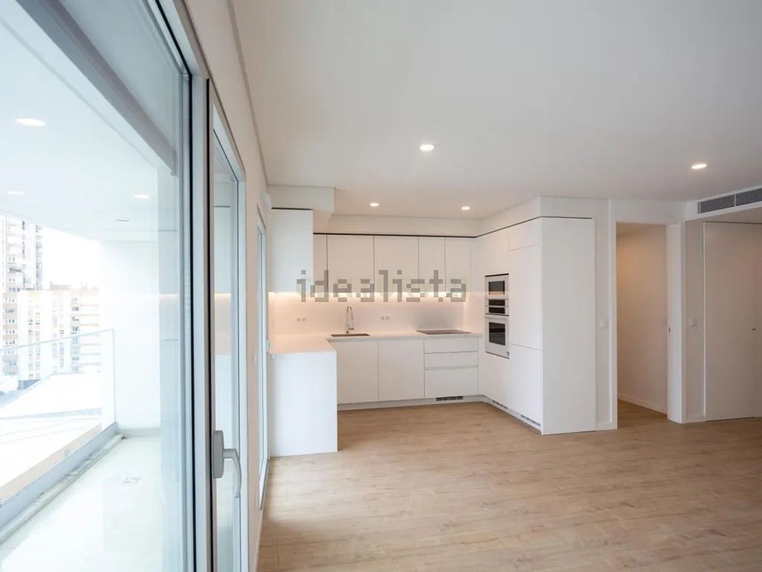 公寓 t2出售在Rua Sarmento de Beires, 47 - 厨房