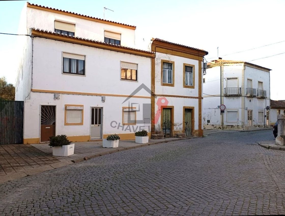 小楼房出售在São Miguel do Rio Torto e Rossio ao Sul do Tejo