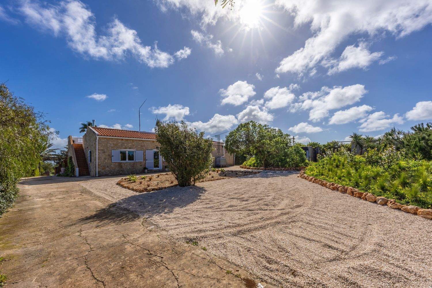 小楼房或独栋别墅出售在Vila do Bispo e Raposeira - 外立面