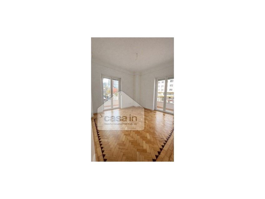 出租公寓 t2在Rua Maria Amália Vaz de Carvalho