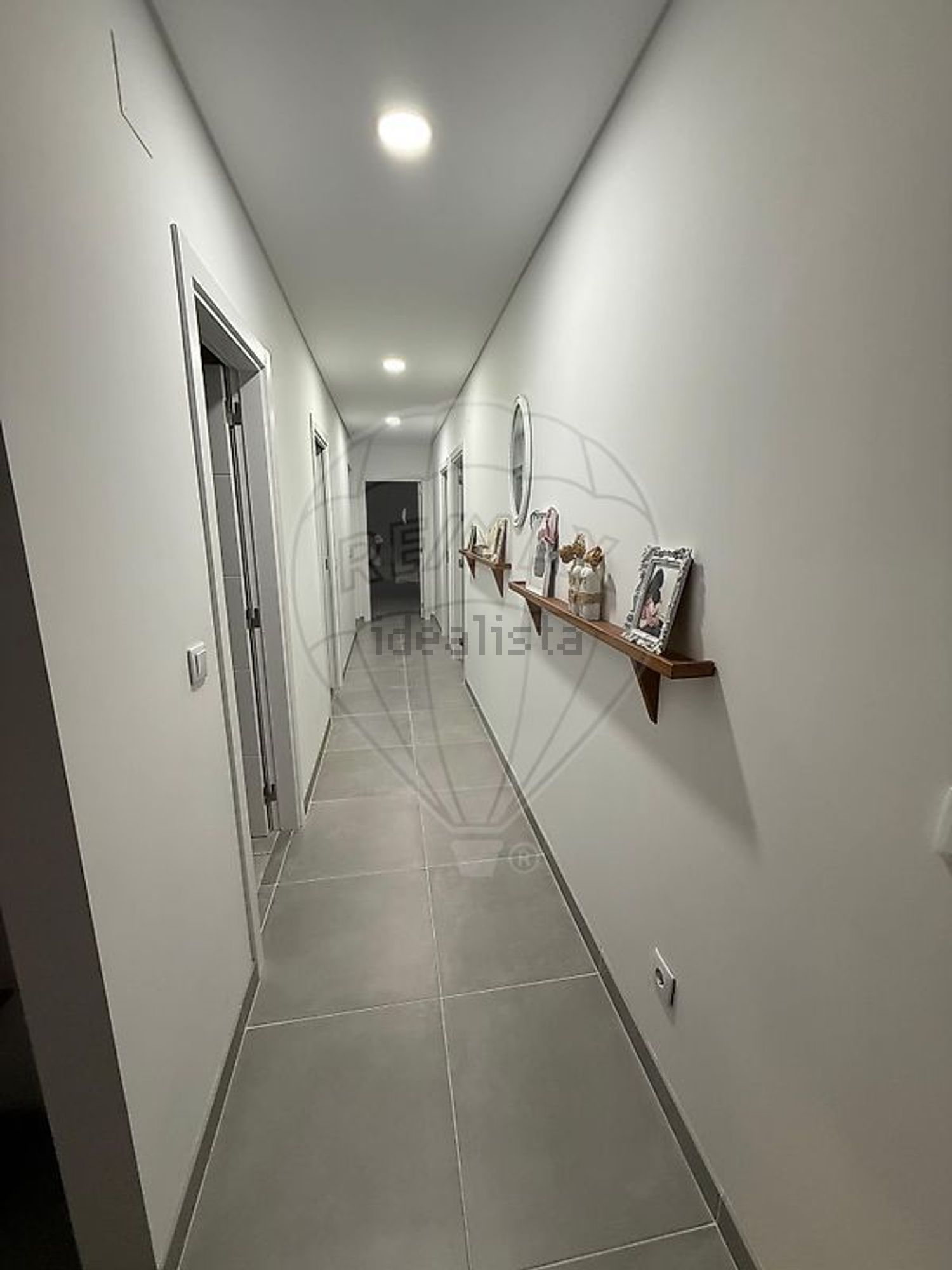 小楼房或独栋别墅出售在Estrada Ribeira de Algibre - 过道