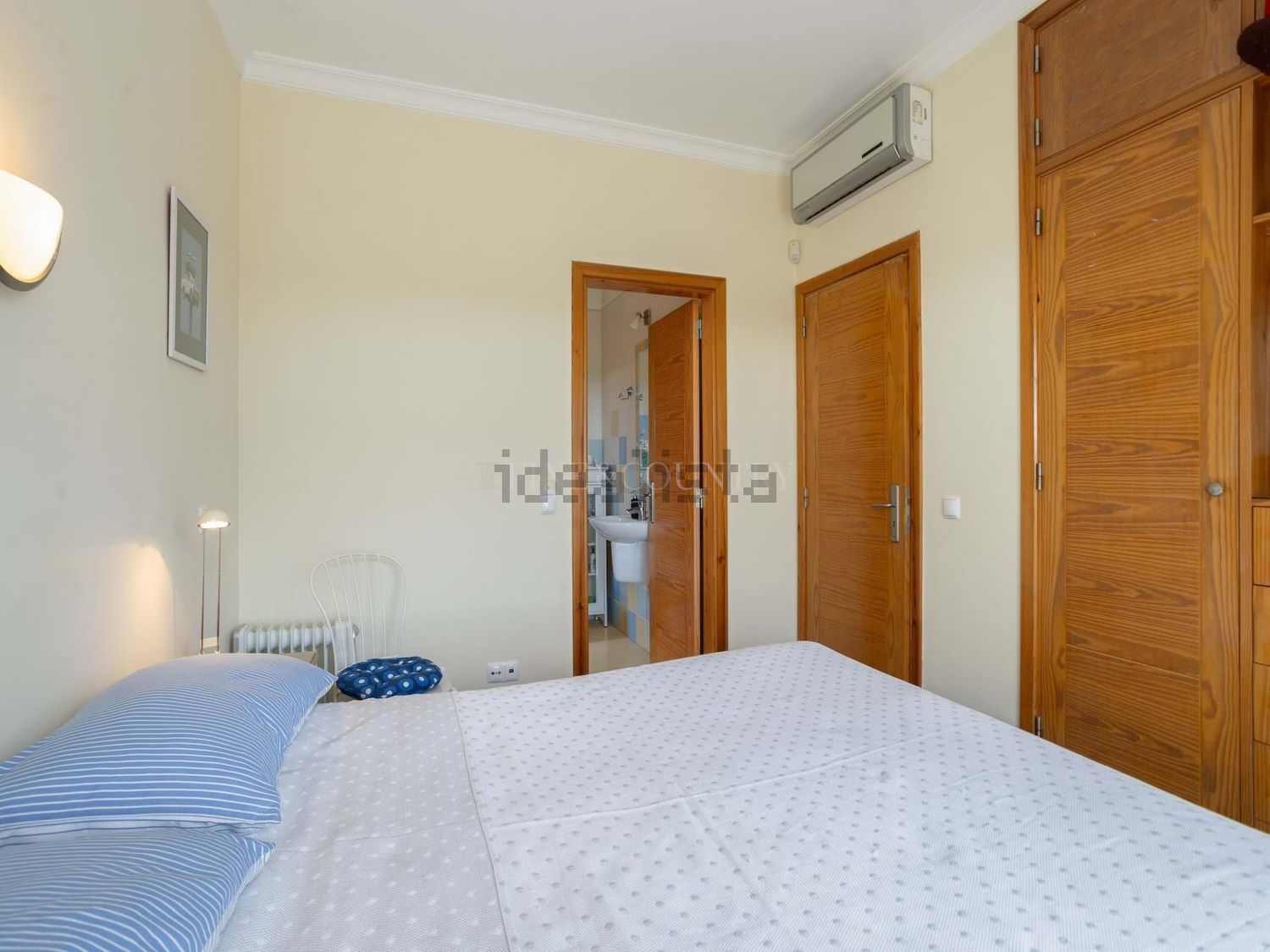 小楼房或别墅出售在Rua de Hortas - 卧室