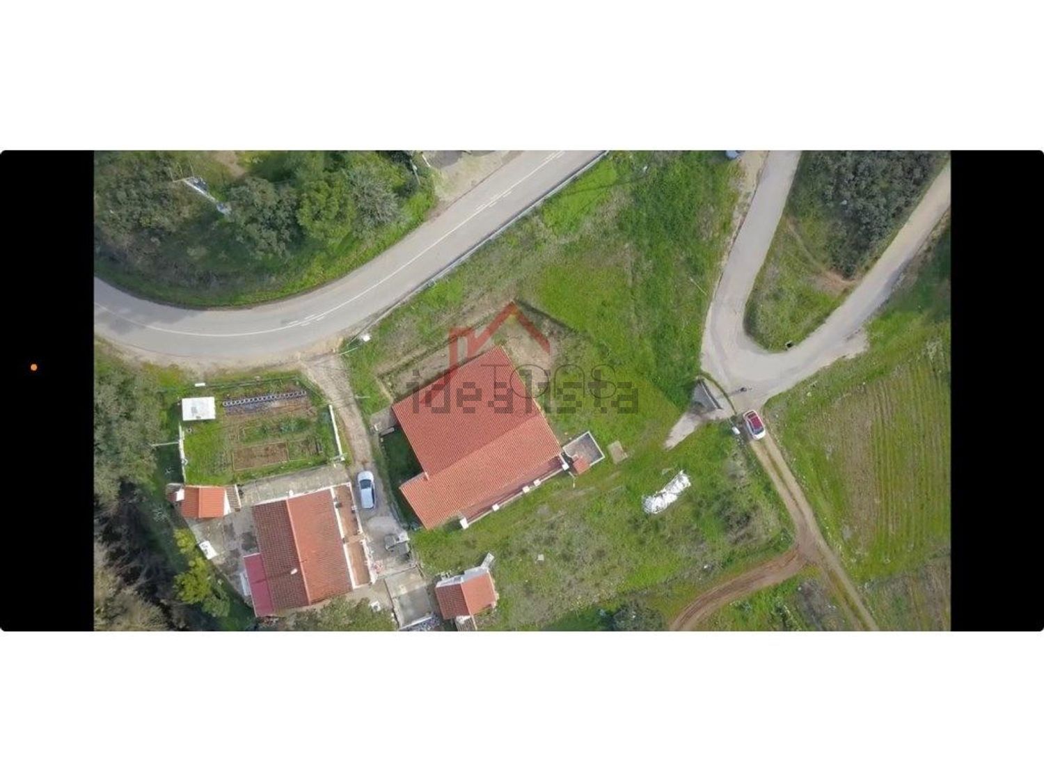 小楼房或独栋别墅出售在Rua de Vale - 照片