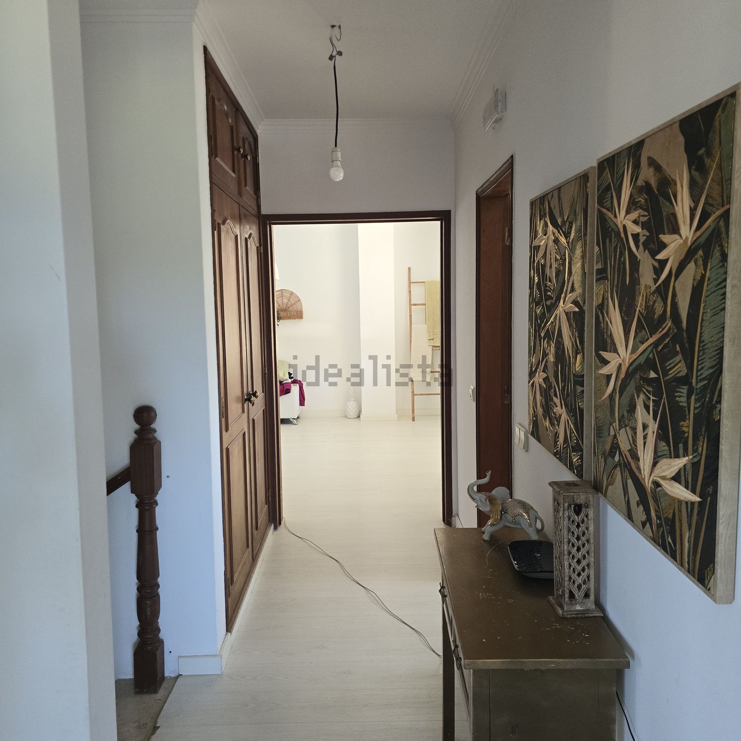 小楼房或独栋别墅出售在Tomar e Santa Maria dos Olivais - 过道