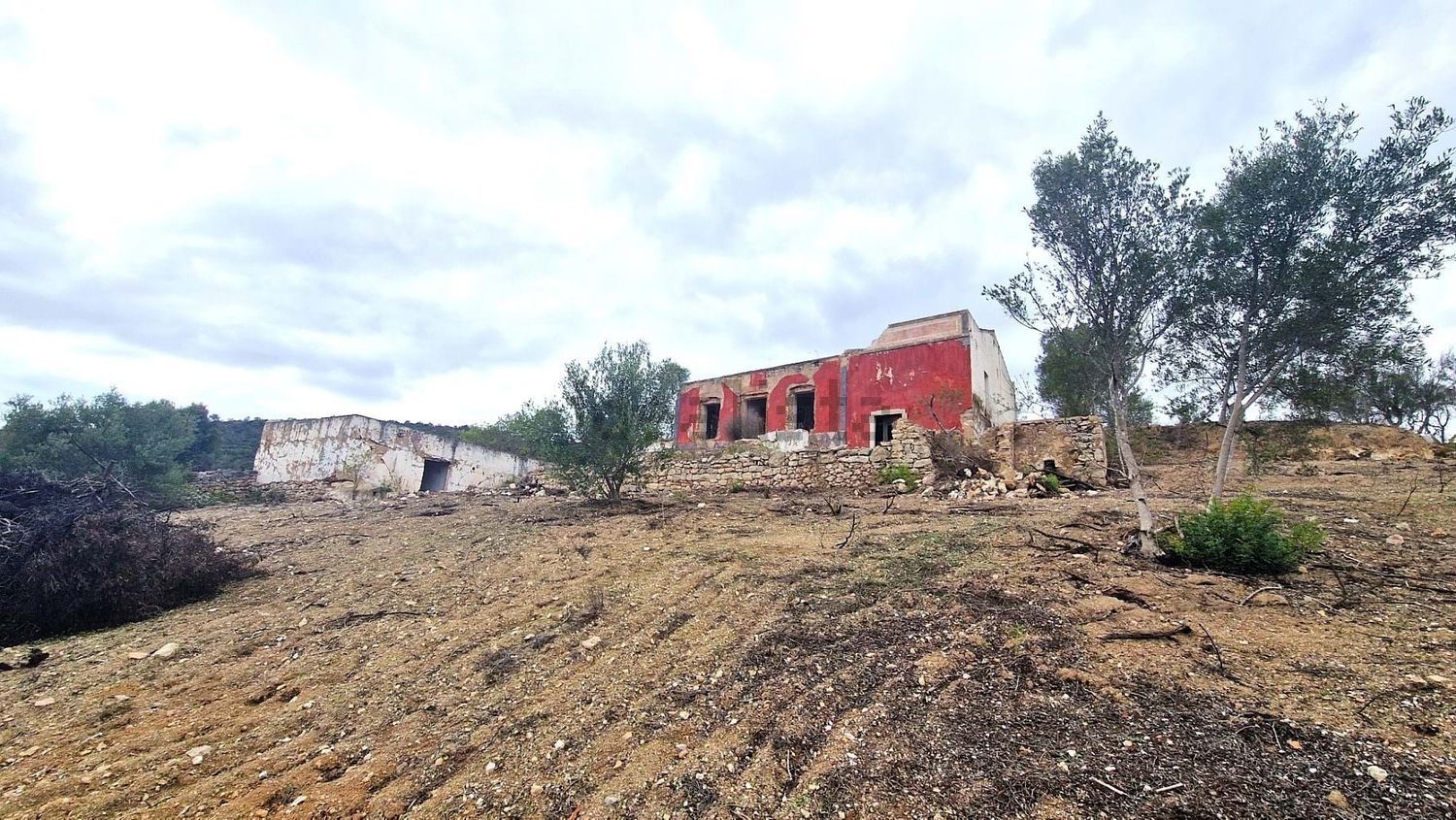 小楼房或独栋别墅出售在Rua Cerro Cabeça de Câmara, 8100-289 Loulé s/n - 花园
