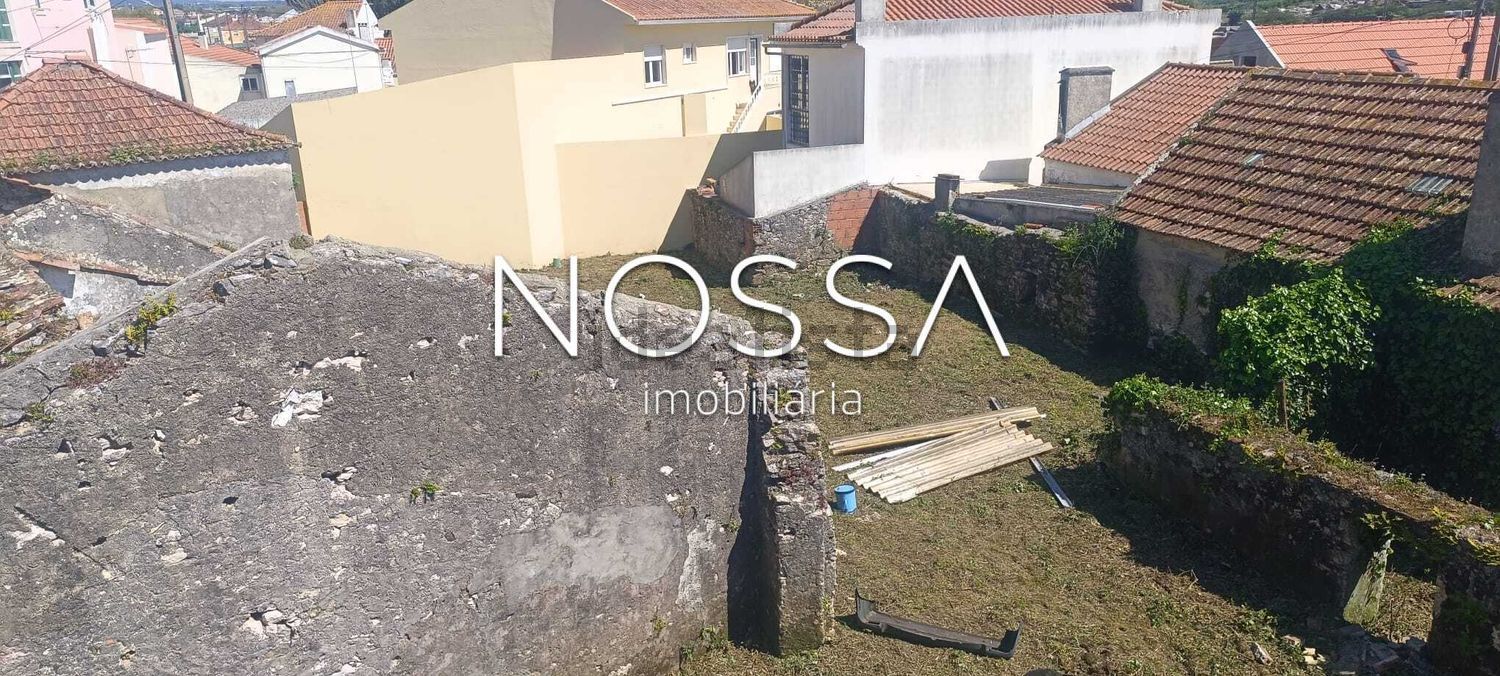 小楼房或独栋别墅出售在Rua do Matadouro s/n - 照片