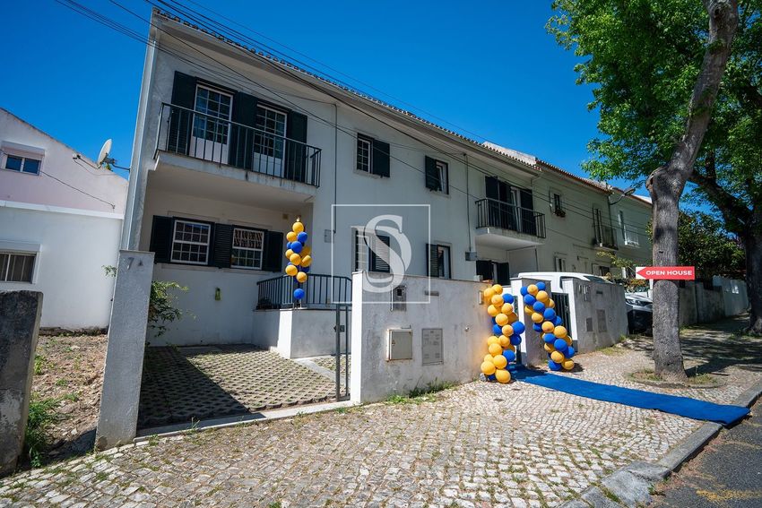 小楼房或独栋别墅出售在Calçada da Ajuda - Belém