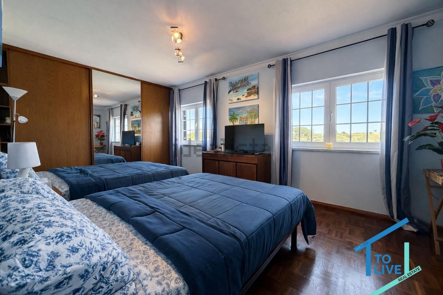 小楼房或独栋别墅出售在Madalena e Beselga - 卧室