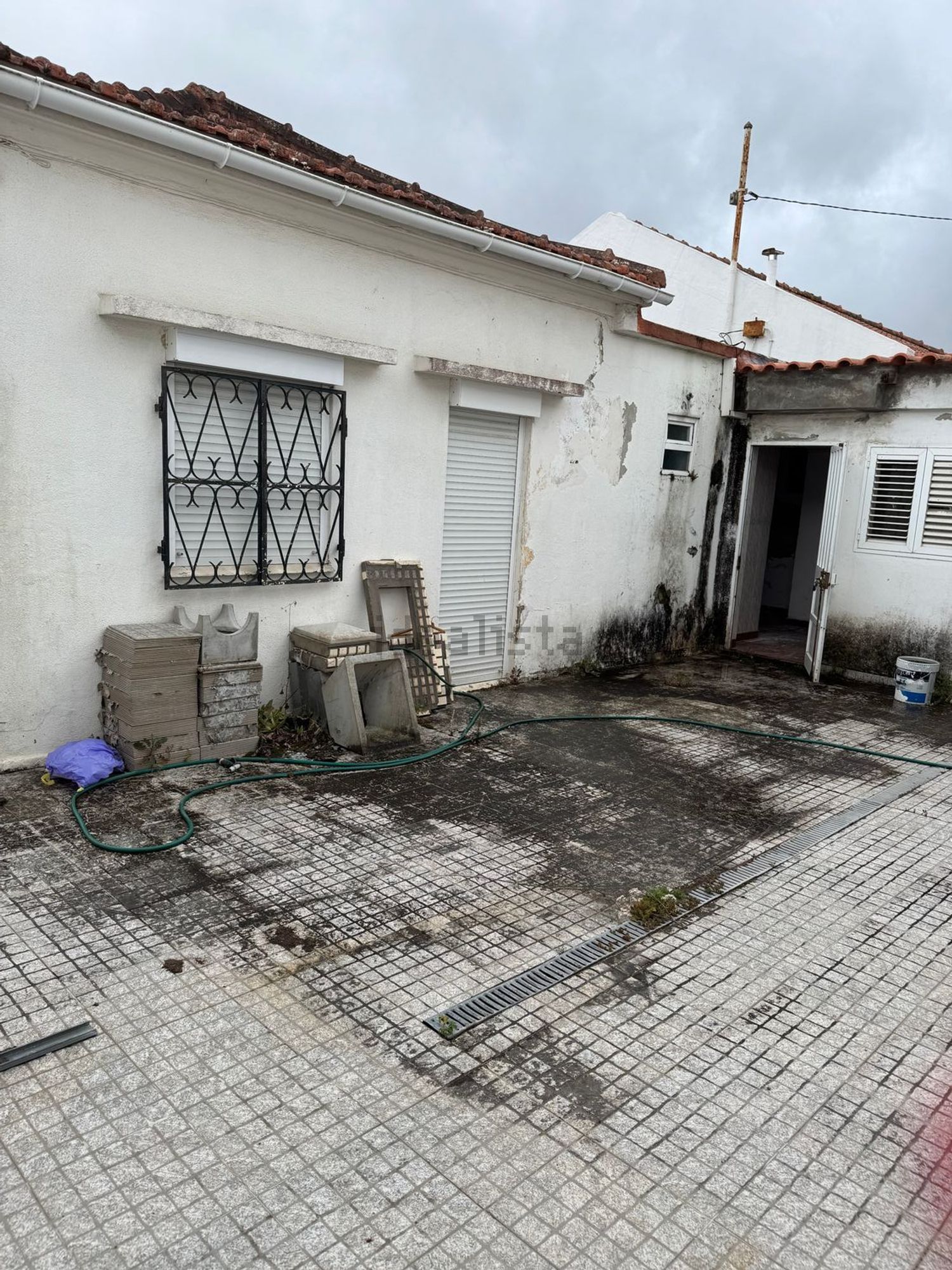 小楼房出售在Rua Francisco Ferreira Cangalhas, 10 - 照片