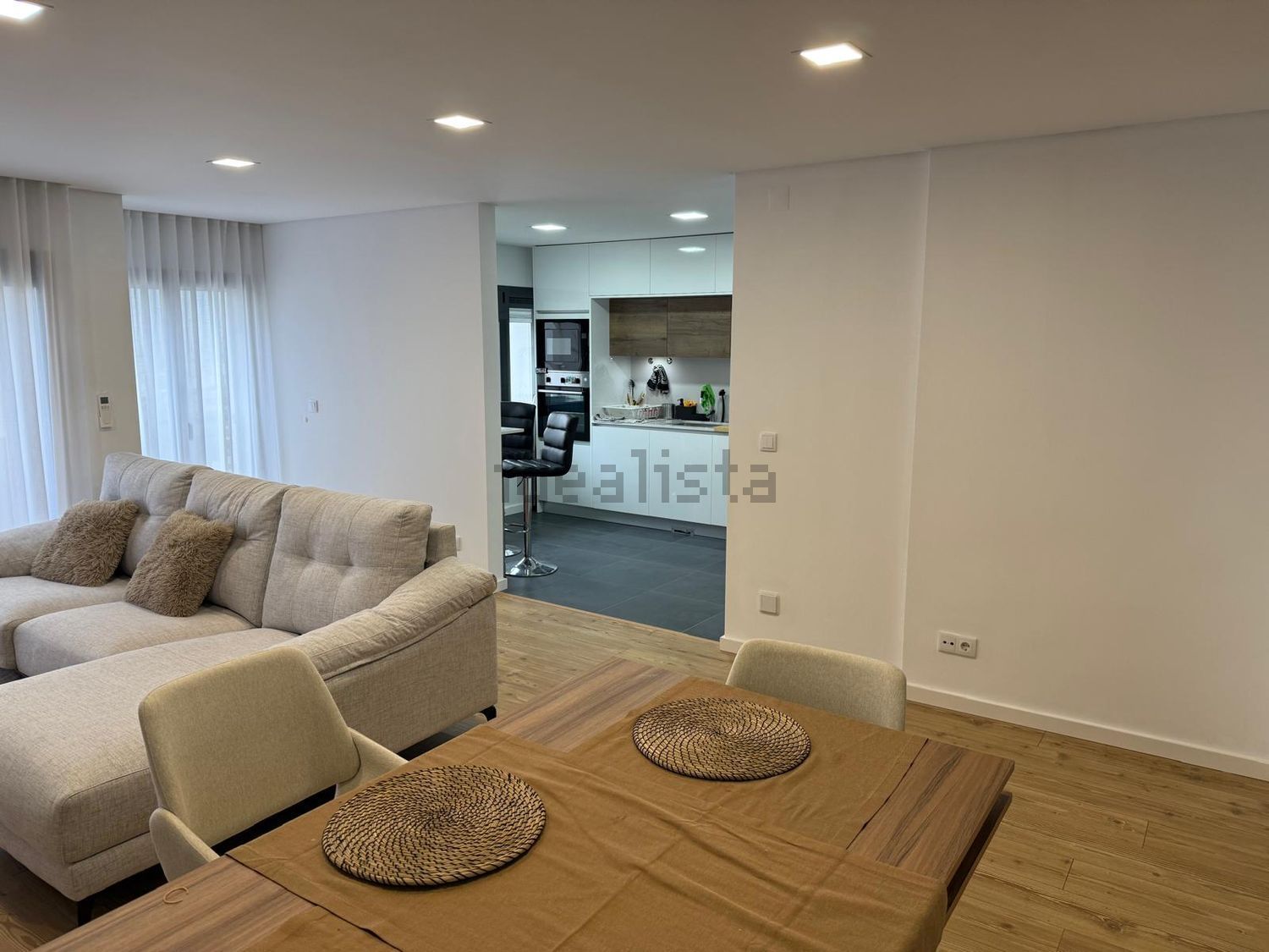 出租公寓 t2在Rua Espregueira Mendes, 2720 -108 - 客厅