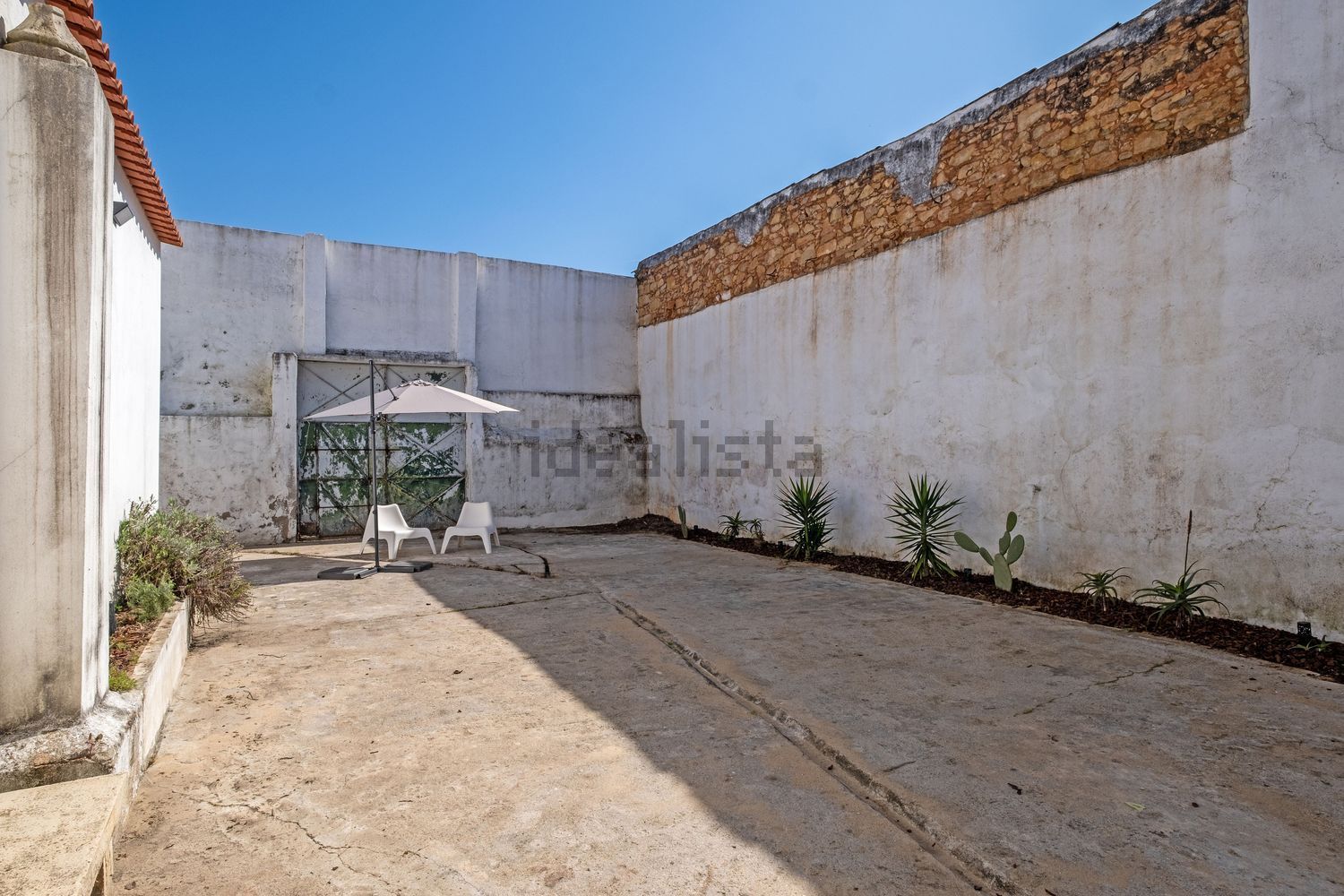 联排别墅出售在Rua São Gião, 34 - 花园