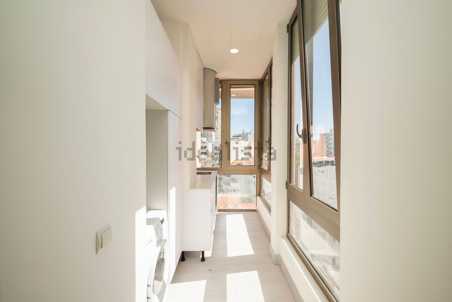 公寓 t5出售在Avenida António Augusto de Aguiar - 过道