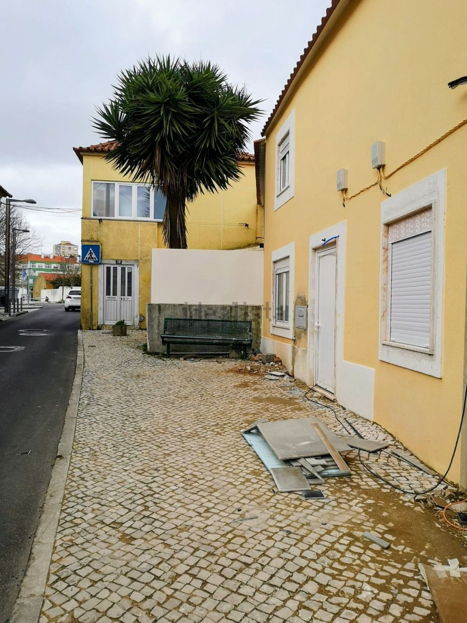 联排别墅出售在Rua Doutor António José de Almeida - 外立面