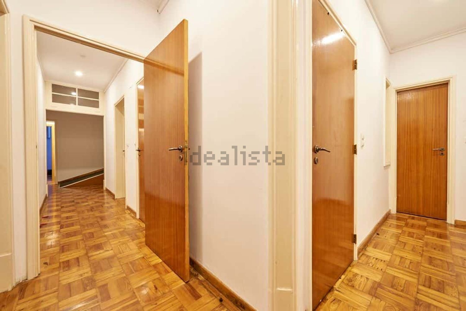 出租房间在Avenida Almirante Reis, 219 - 过道