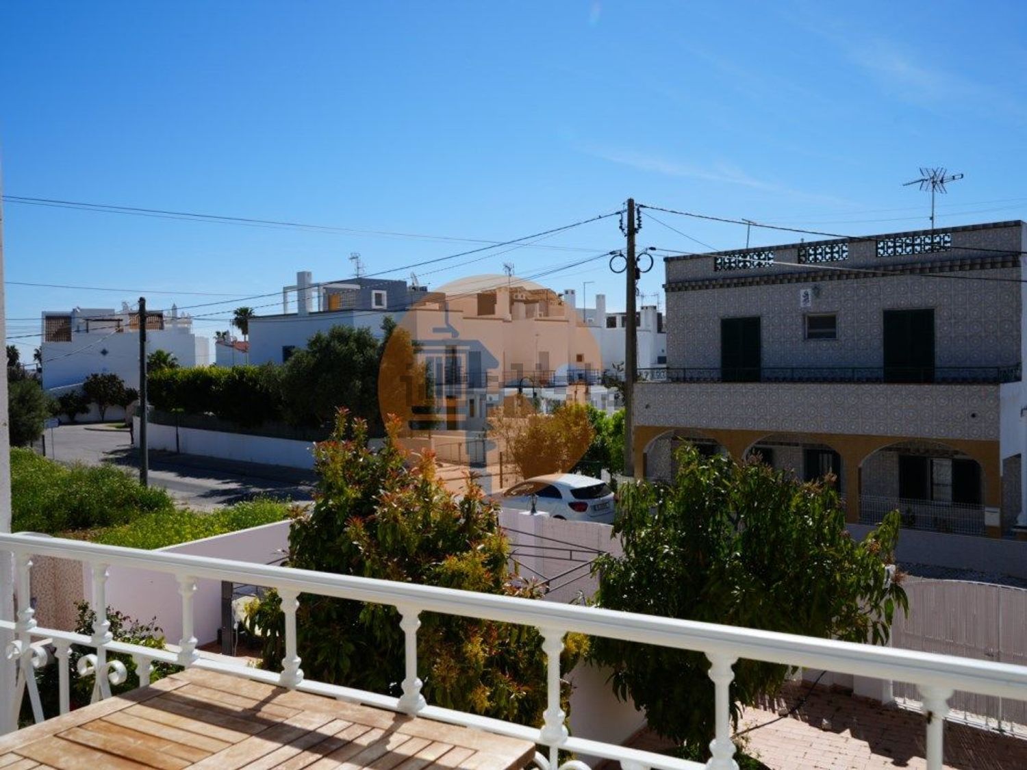 小楼房或独栋别墅出售在Avenida da República - 露台