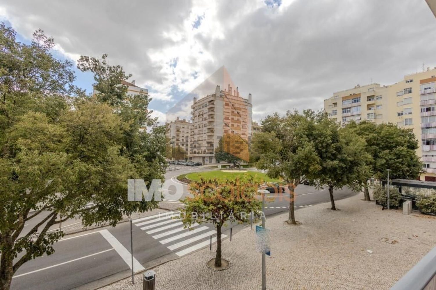 公寓 t3出售在Avenida Grupo de Forcados Amadores de Santarém - 花园