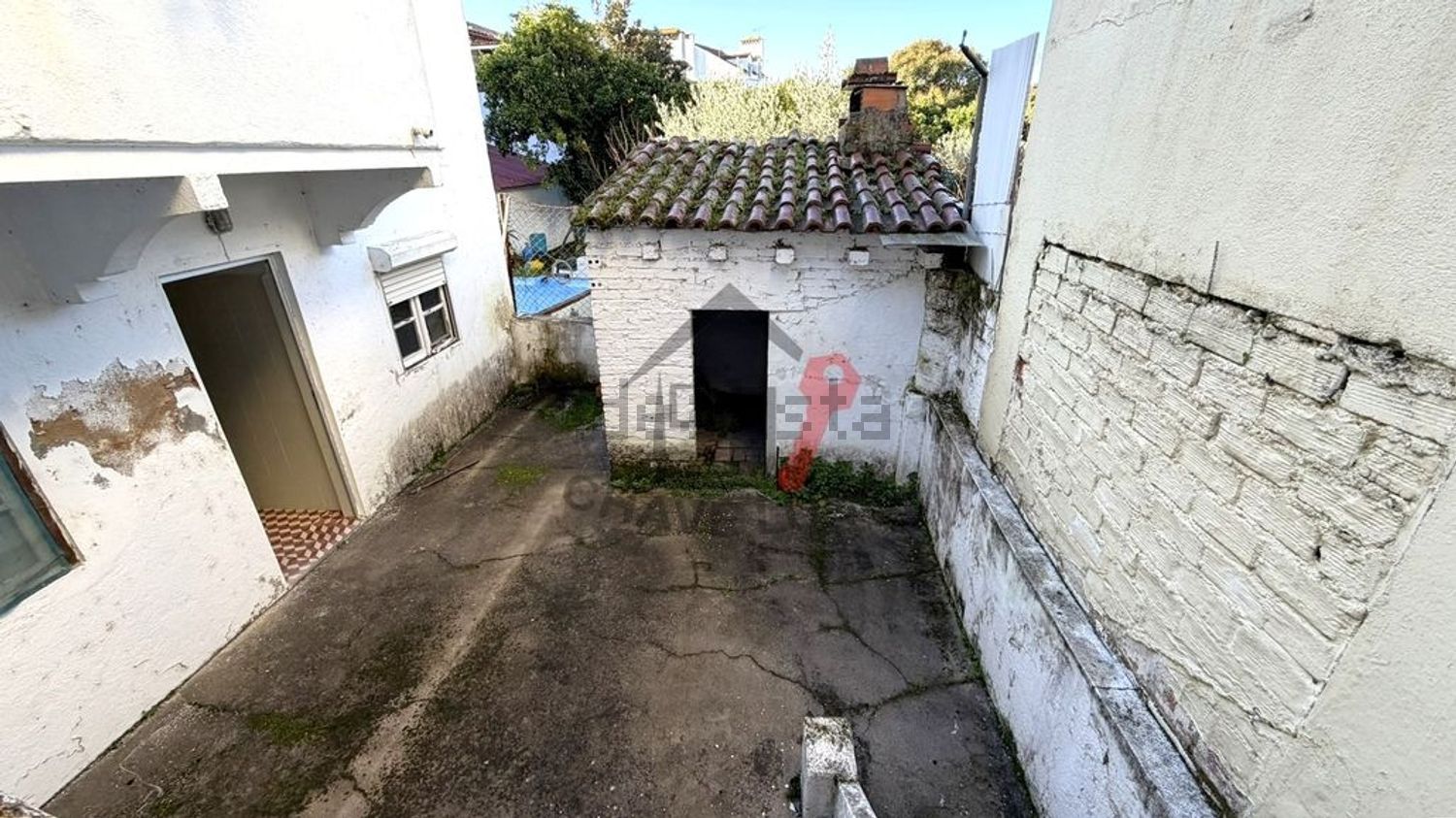 小楼房出售在São Miguel do Rio Torto e Rossio ao Sul do Tejo - 外立面