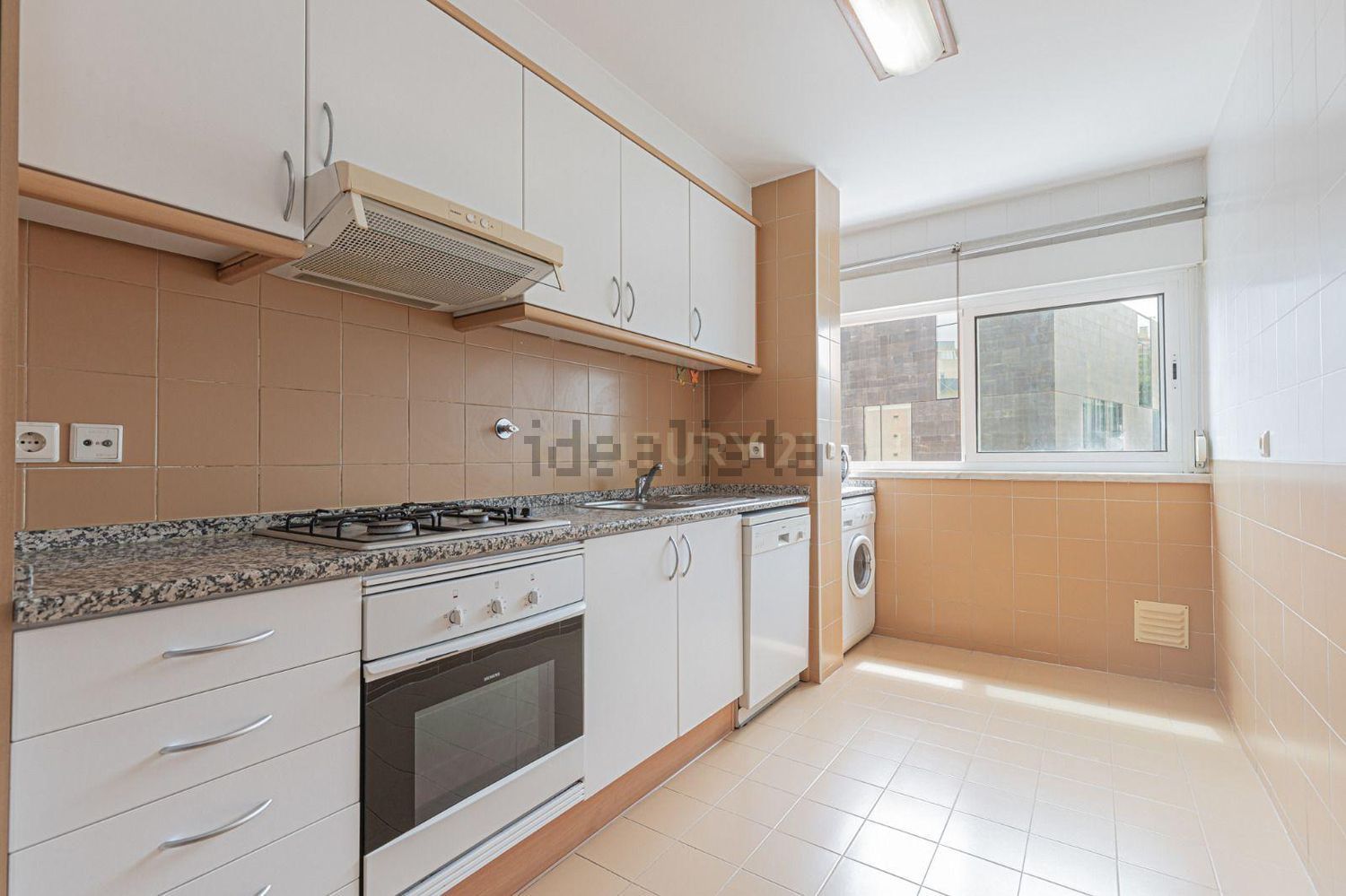 出租公寓 t1在Avenida Marechal Francisco da Costa Gomes, 51 - 厨房