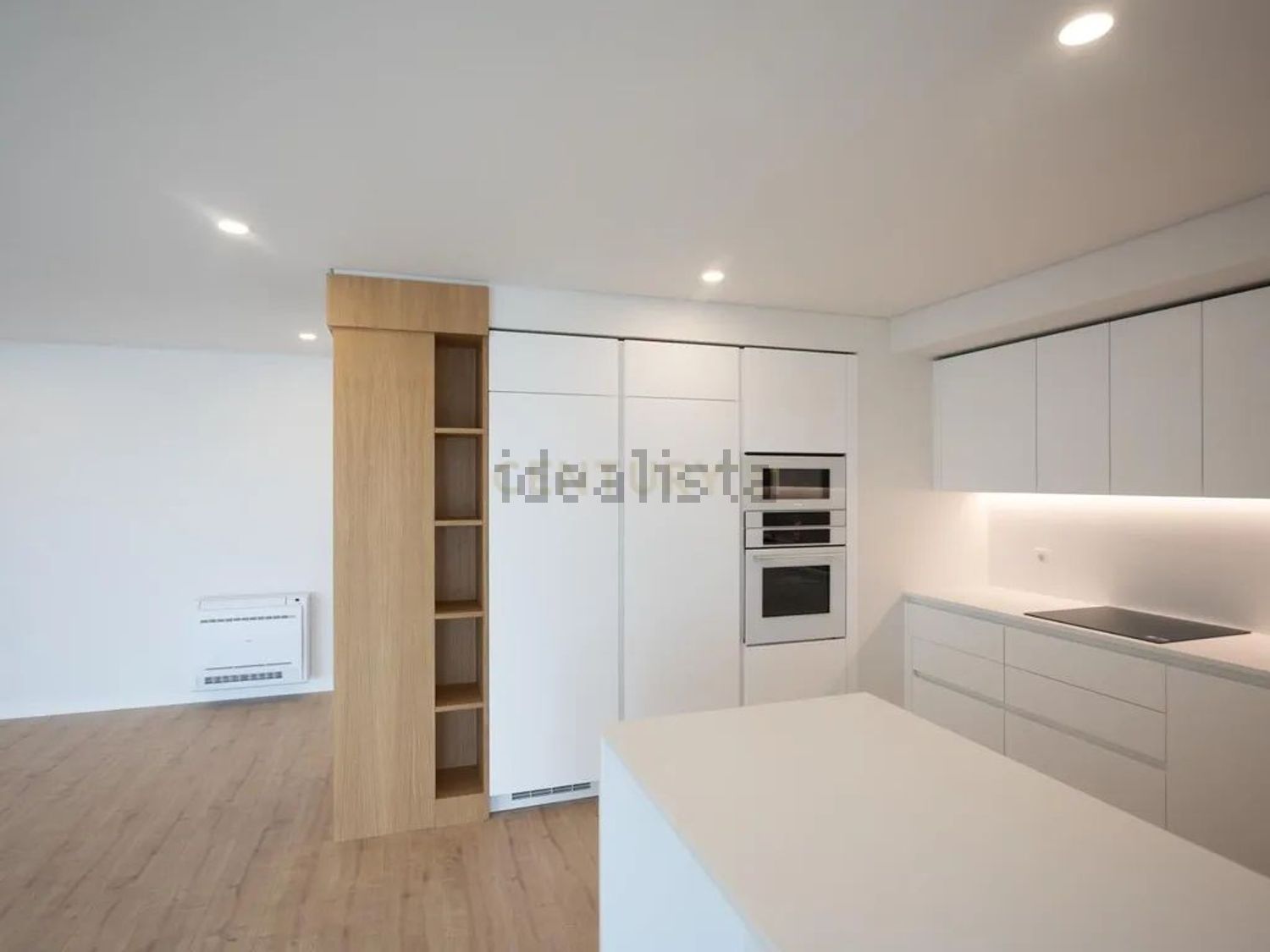 公寓 t3出售在Rua Sarmento de Beires, 47 - 厨房