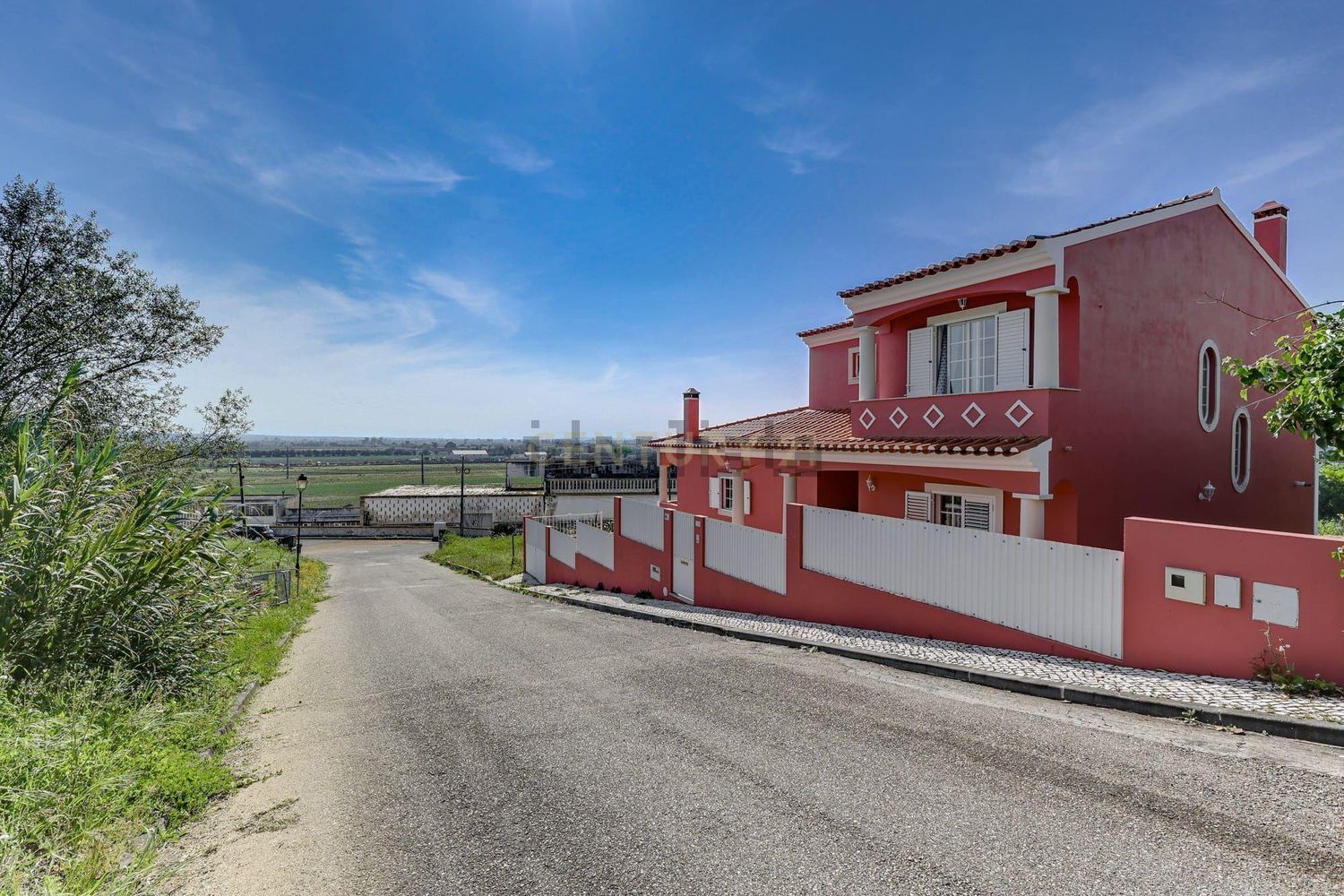 小楼房或独栋别墅出售Urbanização Quinta da Coutada, 14 - 外立面