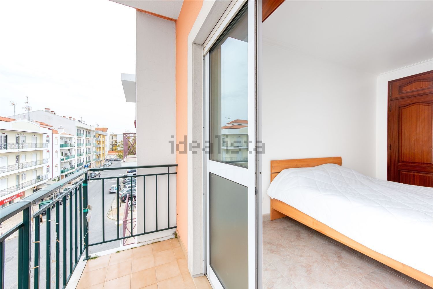公寓 t2出售在Rua António Vicente Campinas, 6 a - 露台