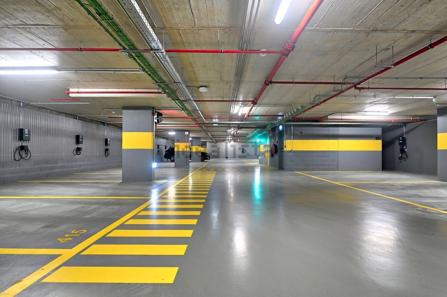 出租公寓 t1在Avenida Afonso Costa - 停车位
