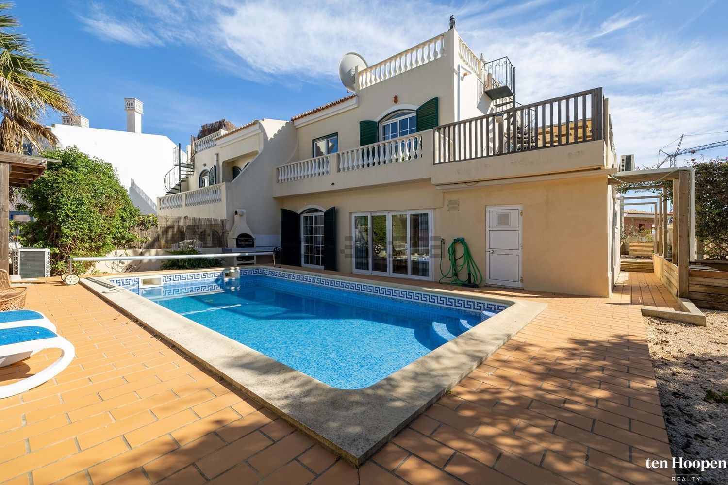双拼别墅出售在Praia da Luz - 游泳池