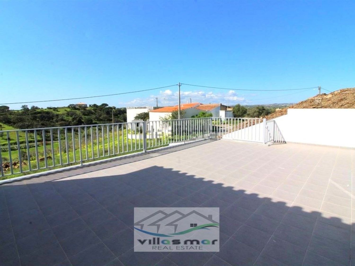 小楼房或独栋别墅出售在Centro de Castro Marim - 阳台