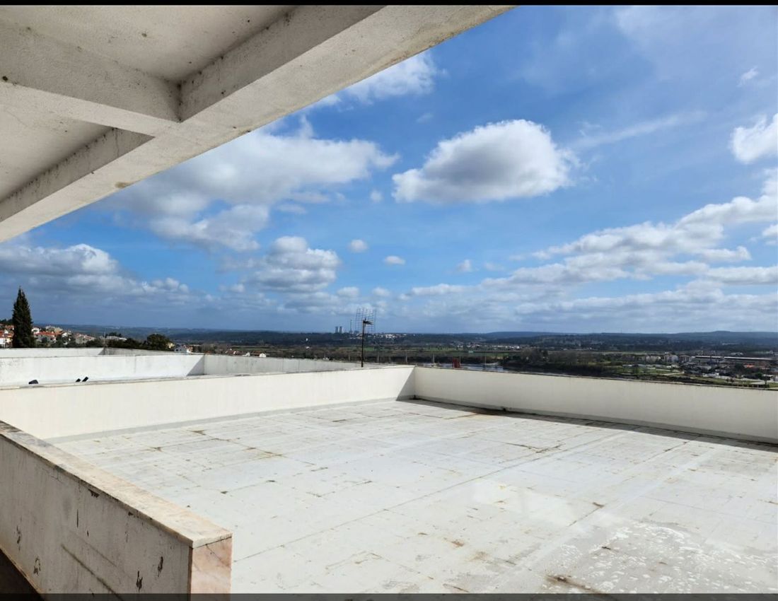 公寓 t3出售在Avenida do Paiol, 492