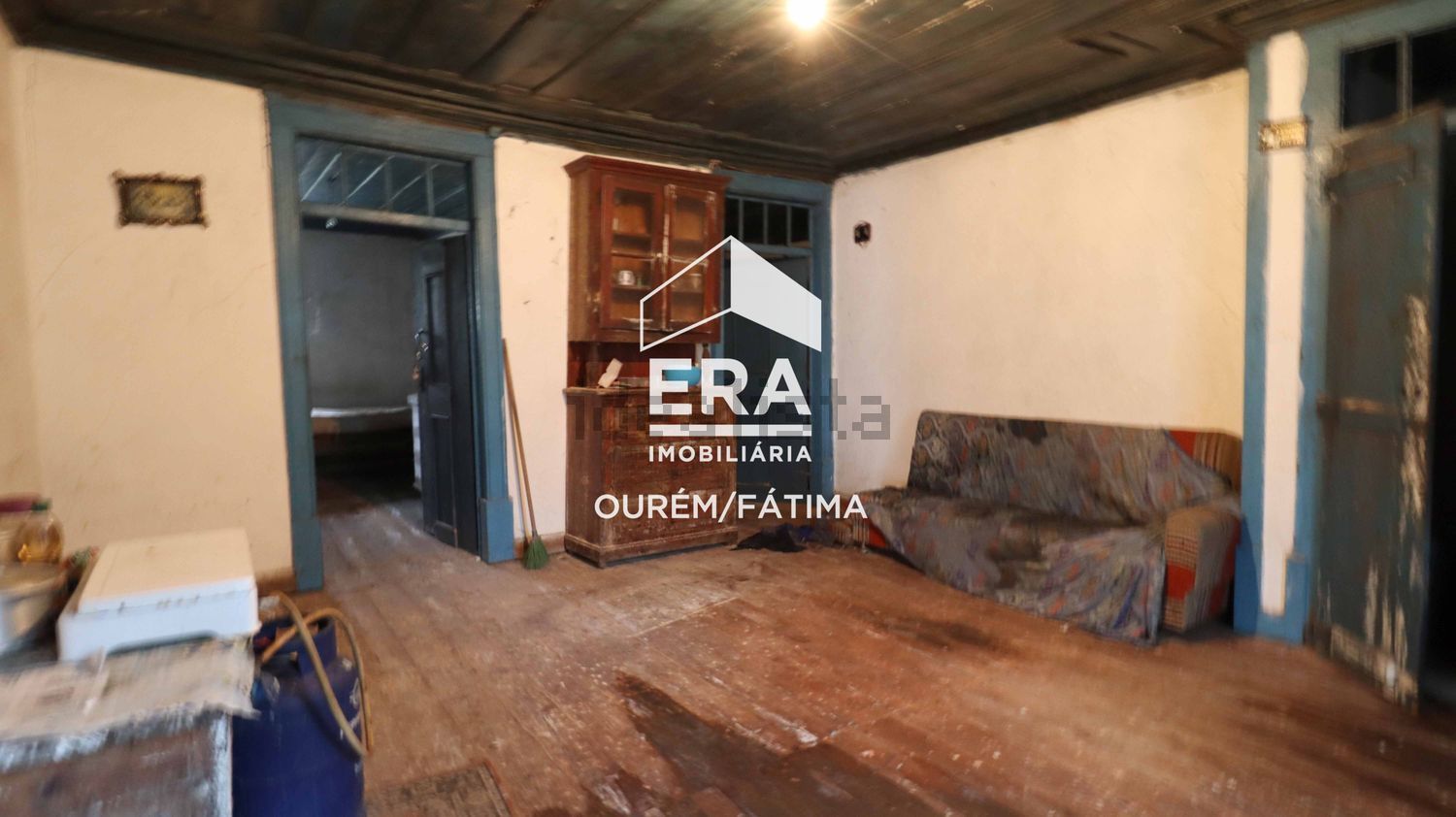 小楼房或独栋别墅出售在Freixianda - Ribeira do Fárrio - Formigais - 居住
