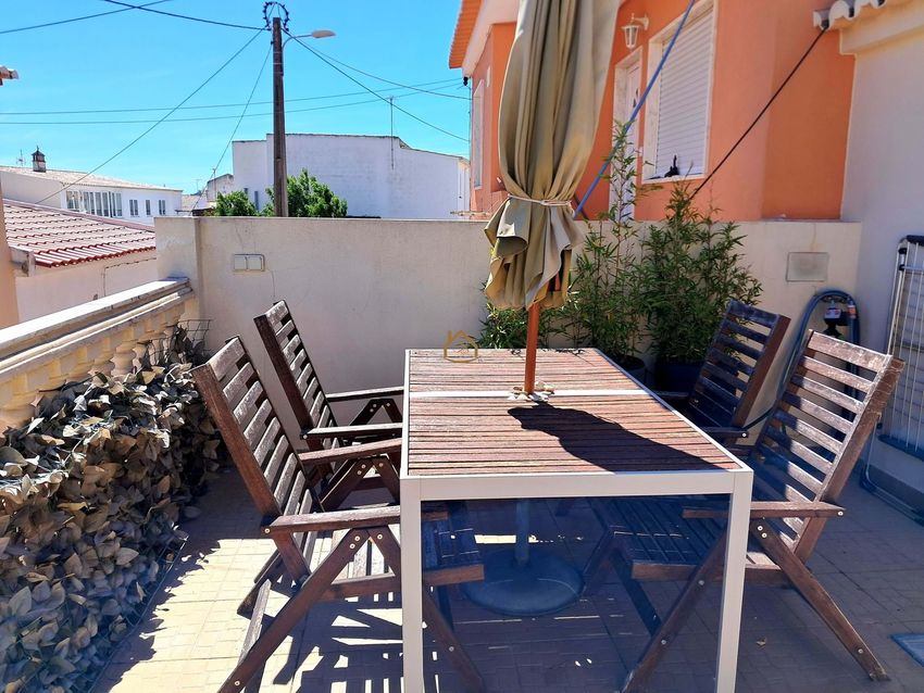 联排别墅出售在Almádena