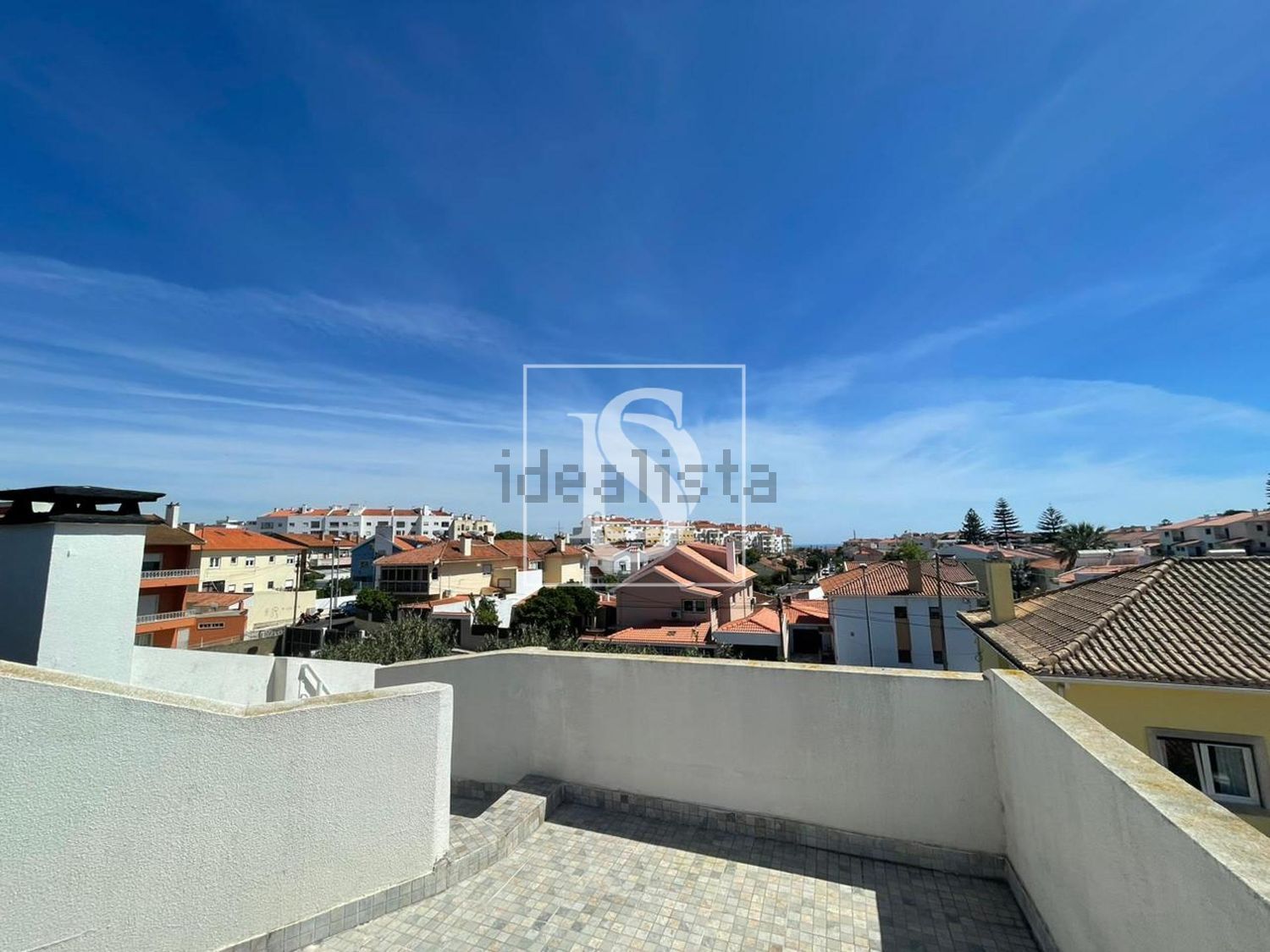 小楼房或独栋别墅出售在Carcavelos Centro - 阳台