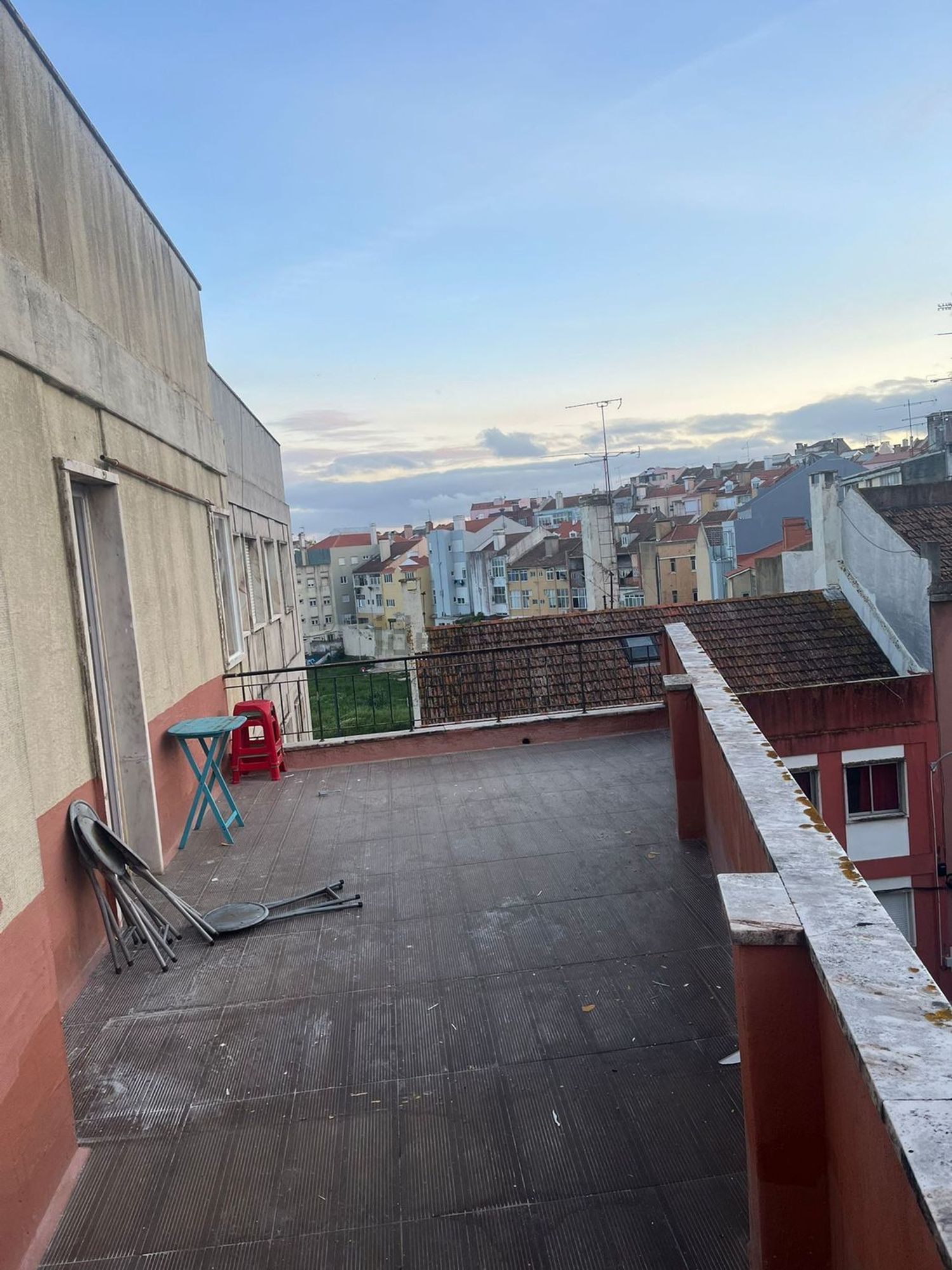 出租房间在Rua Vasco Mendonça Alves, 5 - 阳台