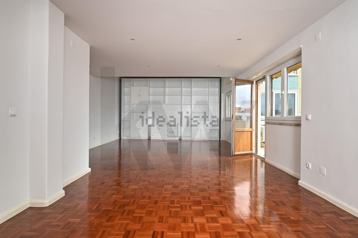 出租公寓 t4在Avenida da Ilha da Madeira s/n - 客厅