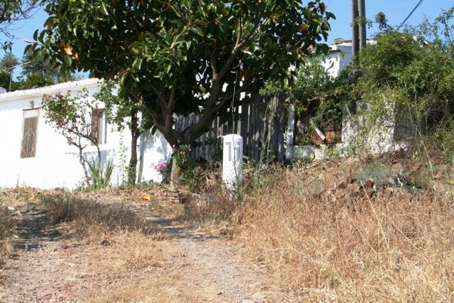 小镇楼房出售在Santa Catarina Fonte Bispo - 花园