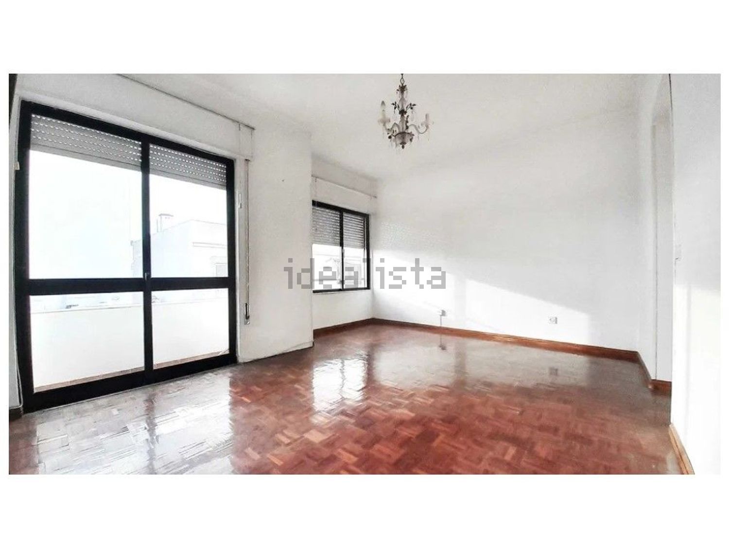 公寓 t3出售在Avenida José da Costa Mealha, 121 - 居住