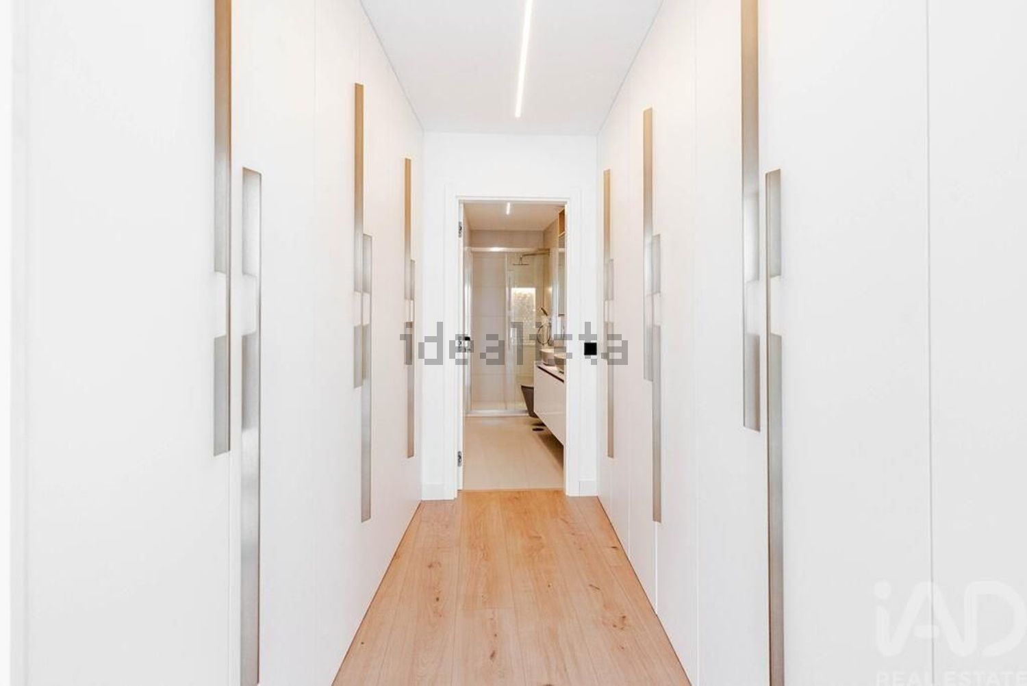 小楼房或独栋别墅出售在Zona Alta - Ria Shopping - 过道
