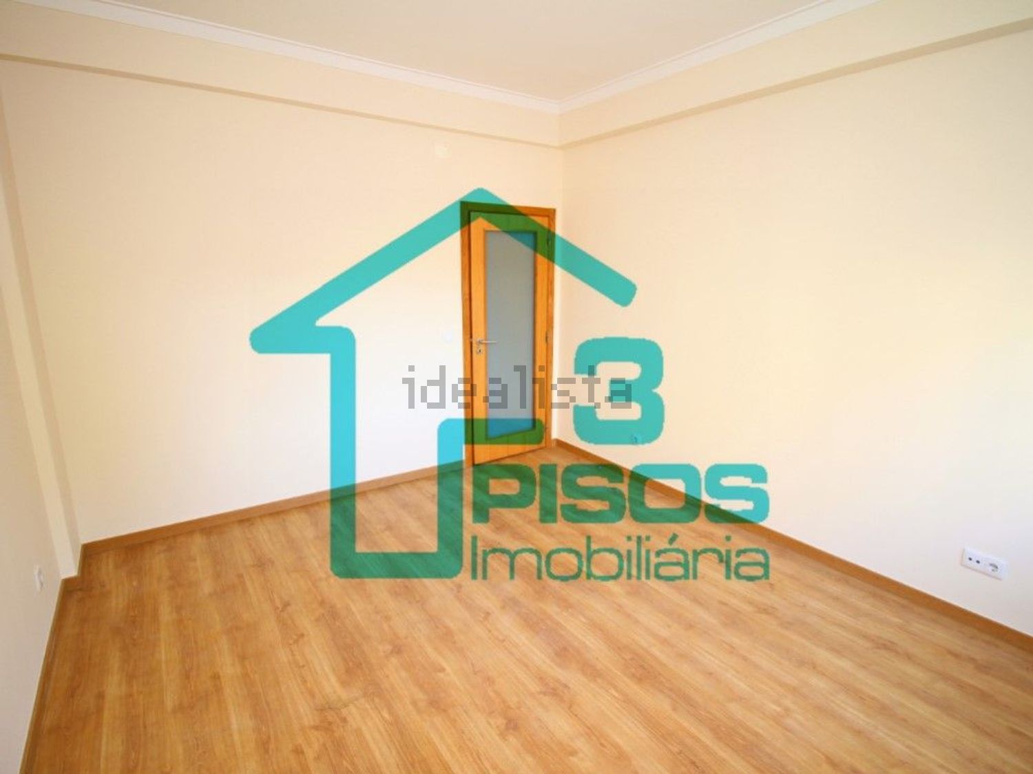出租公寓 t3在Rua Doutor José Baptista de Sousa, 3 a - 客厅