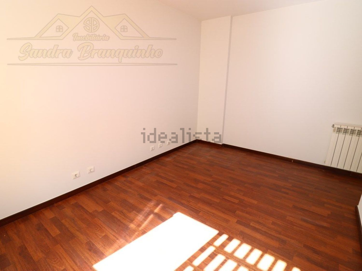 出租公寓 t3在Avenida António Maria Jalles, 100 - 居住