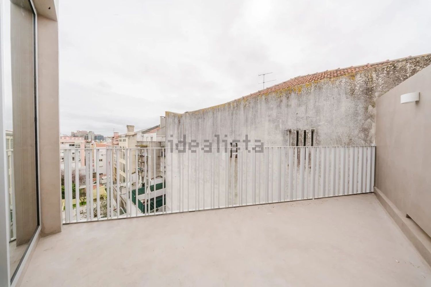 公寓 t4出售在Rua Filipe da Mata, 63 - 阳台