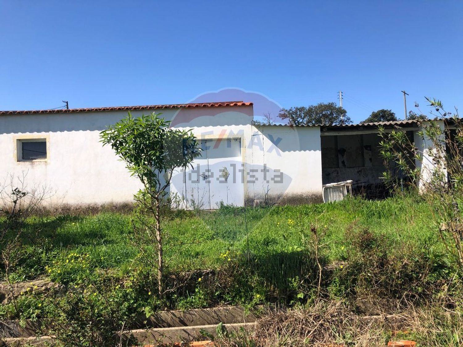 小楼房或独栋别墅出售在Vale de Lousas - Fontes da Matosa - 外立面